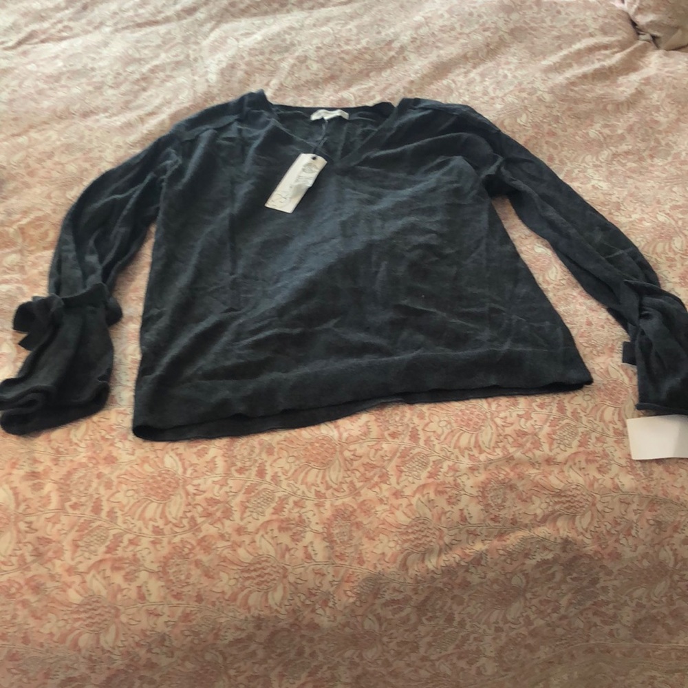 Tie detail sleeve V-neck sweater